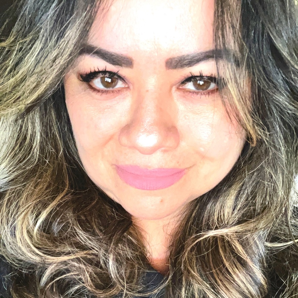 Meet your Posher, Monica